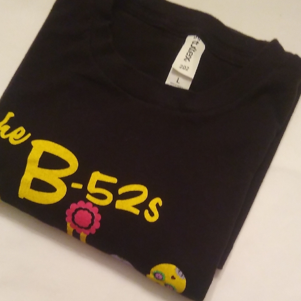 The B-52s T-Shirt - Picture 6 of 7